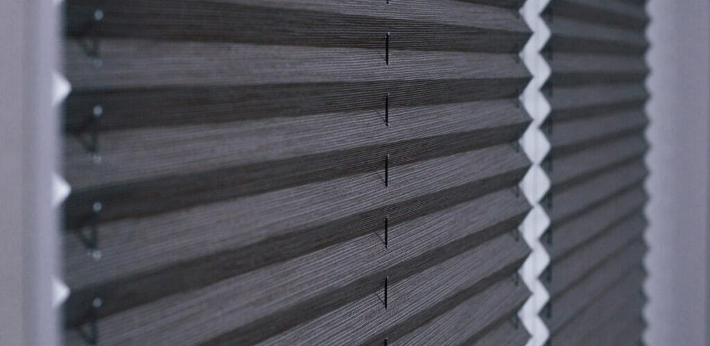 Kassettenrollo-im-Vergleich-zum-normalen-Rollo